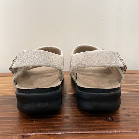 SAS Tripad Women's Size 10M Comfort Relaxed Brown Leather Sandals Strap Buckles - Picture 9 of 16